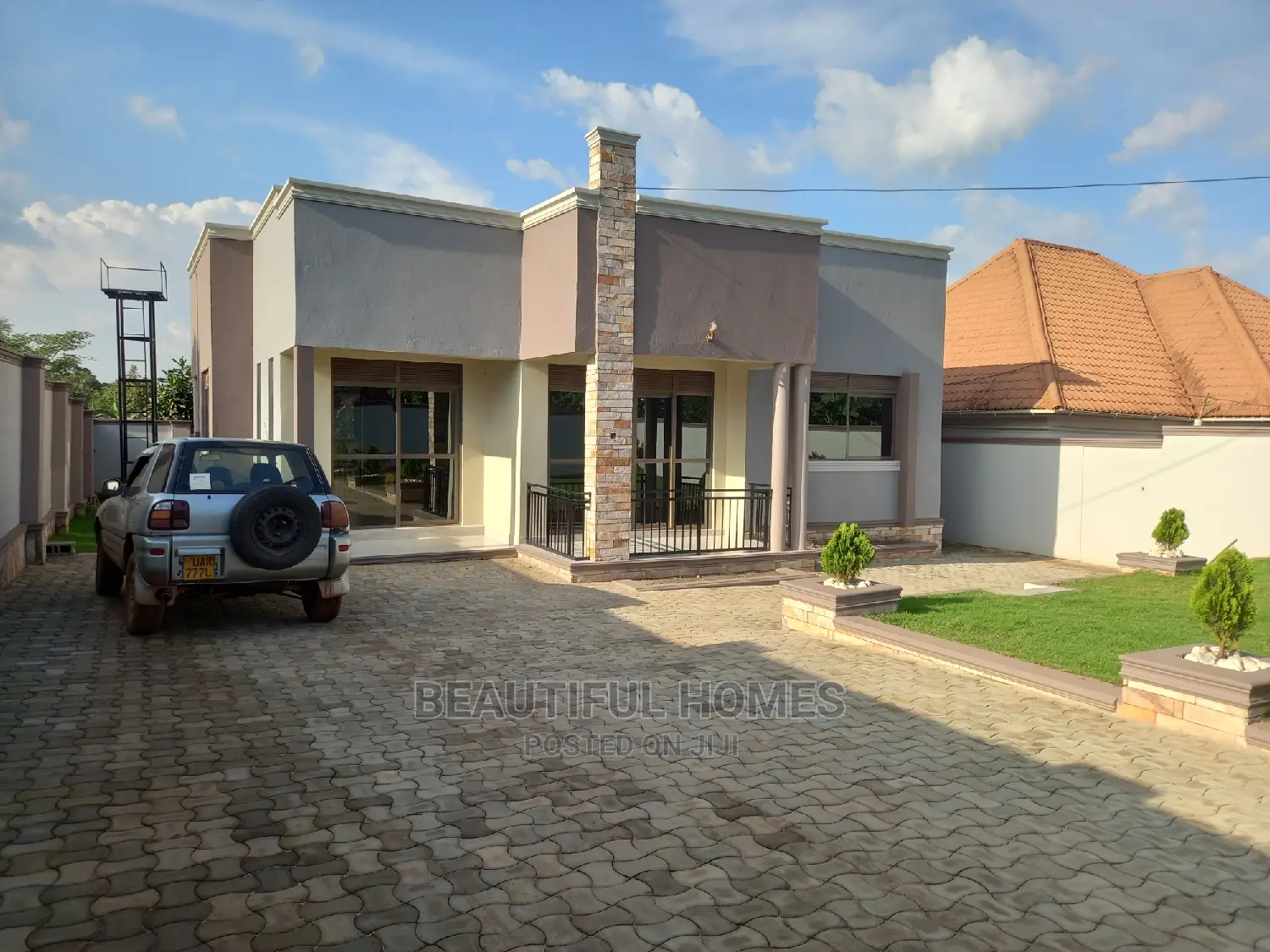 Furnished 4bdrm House in Kira for Sale in Kira