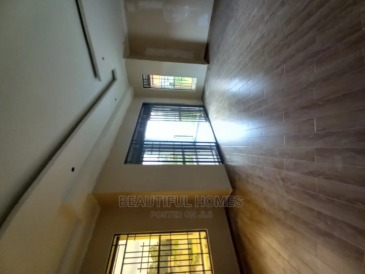 Furnished 6bdrm Mansion in Kisaasi, Central Division for Sale in Central Division