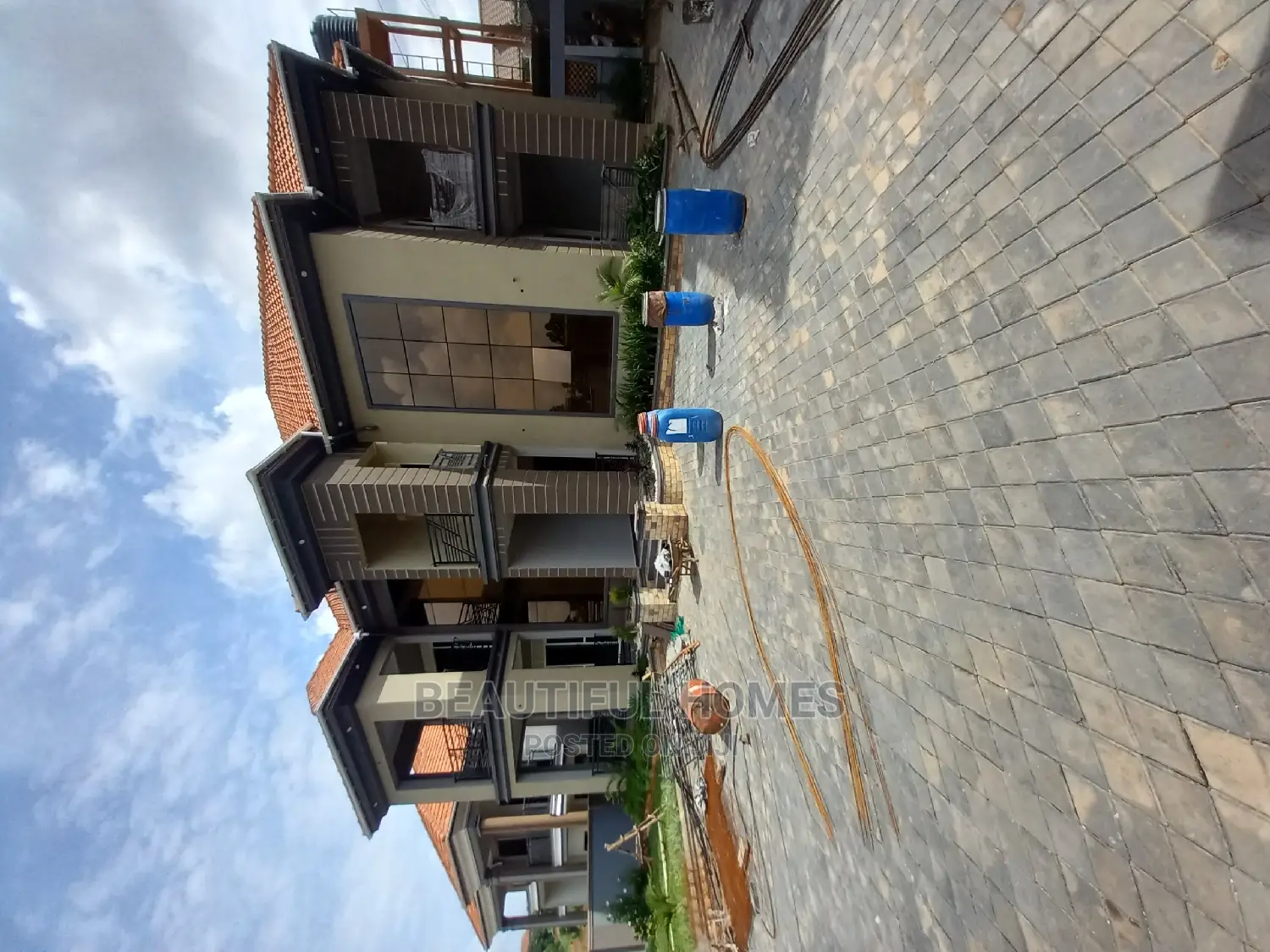 Furnished 6bdrm House in Kisaasi, Central Division for Sale in Central Division