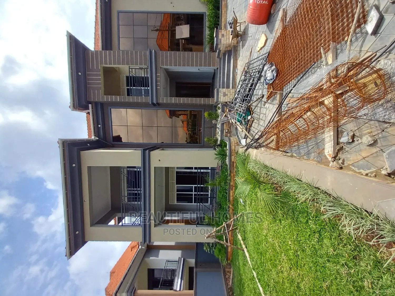 Furnished 6bdrm Mansion in Kisaasi Classy, Central Division for Sale in Central Division
