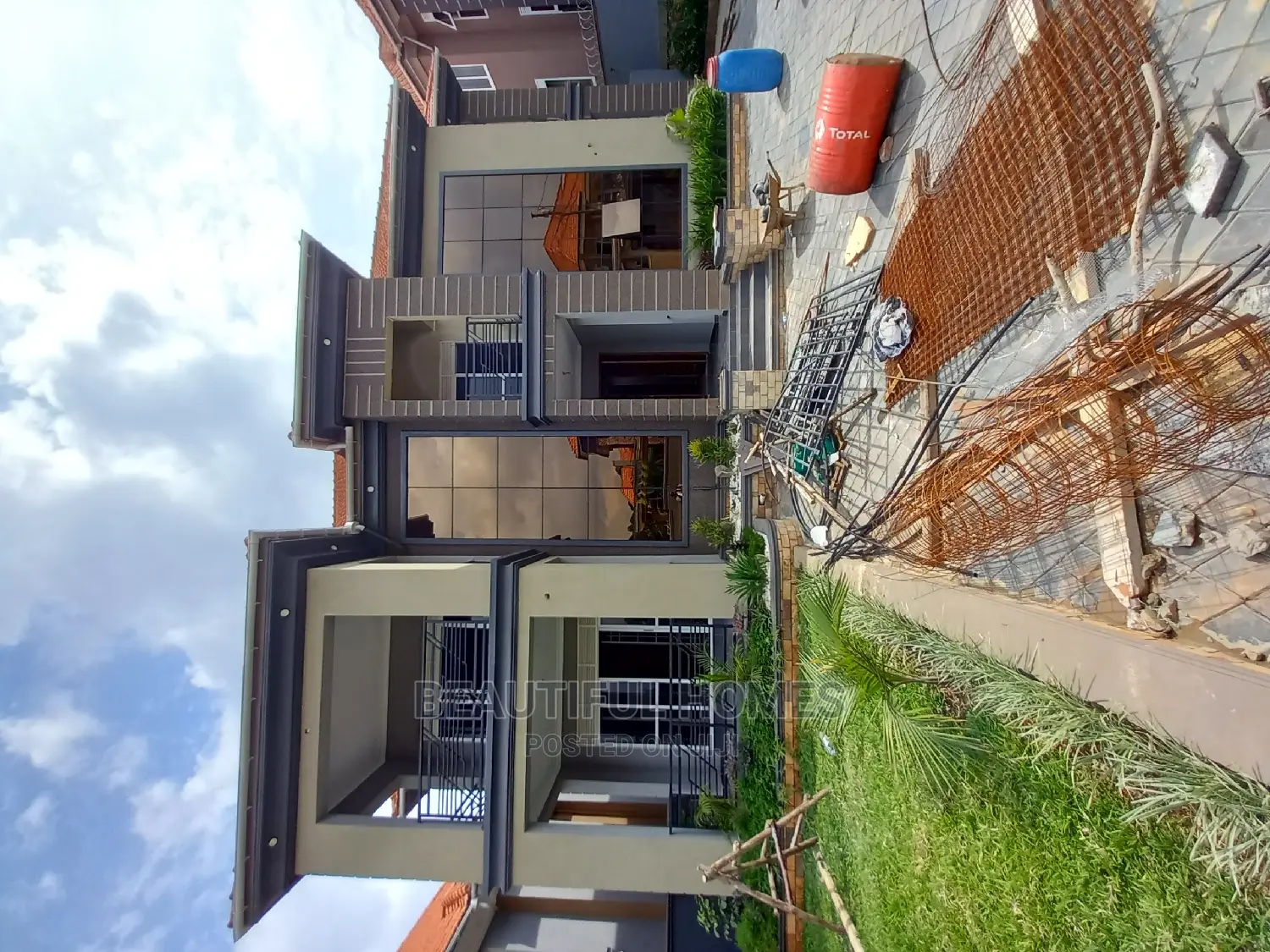 Furnished 6bdrm Mansion in Kisaasi Classy, Central Division for Sale in Central Division