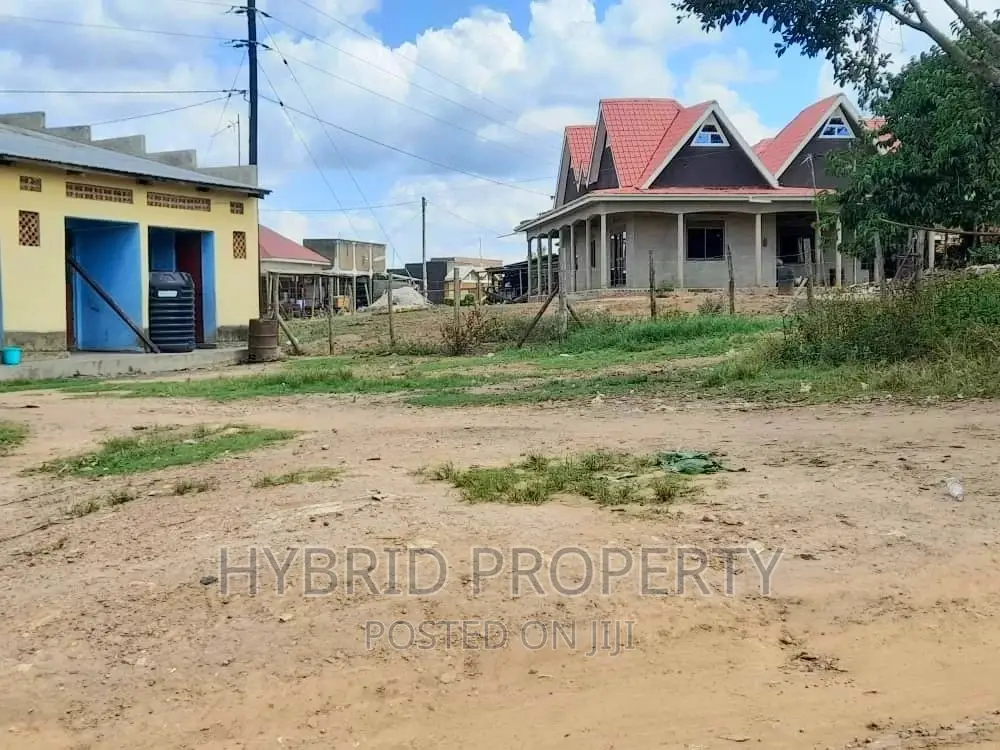 Prime Plots for Sale at Kakiri~Mpeggwe Land Estate~Hoima Rd. in Wakiso / Wakiso