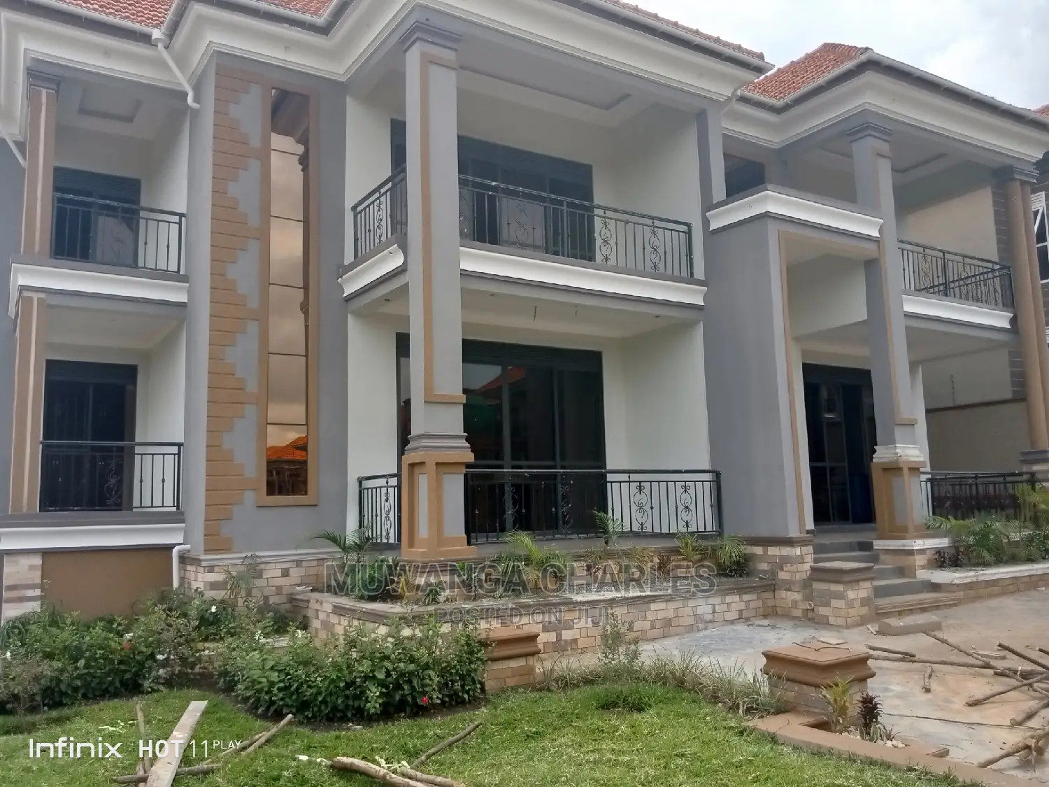 5bdrm Duplex in Fs Properties Ltd, Central Division for Sale in Central Division