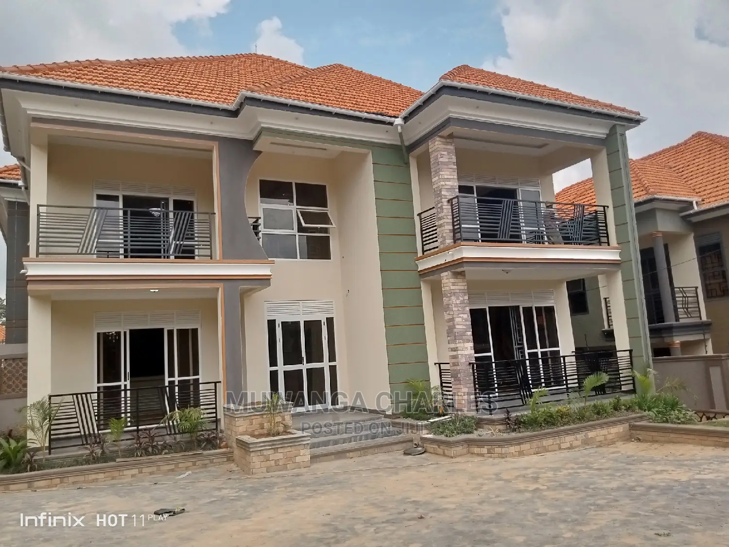 5bdrm Duplex in Fs Properties Ltd, Central Division for Sale in Central Division