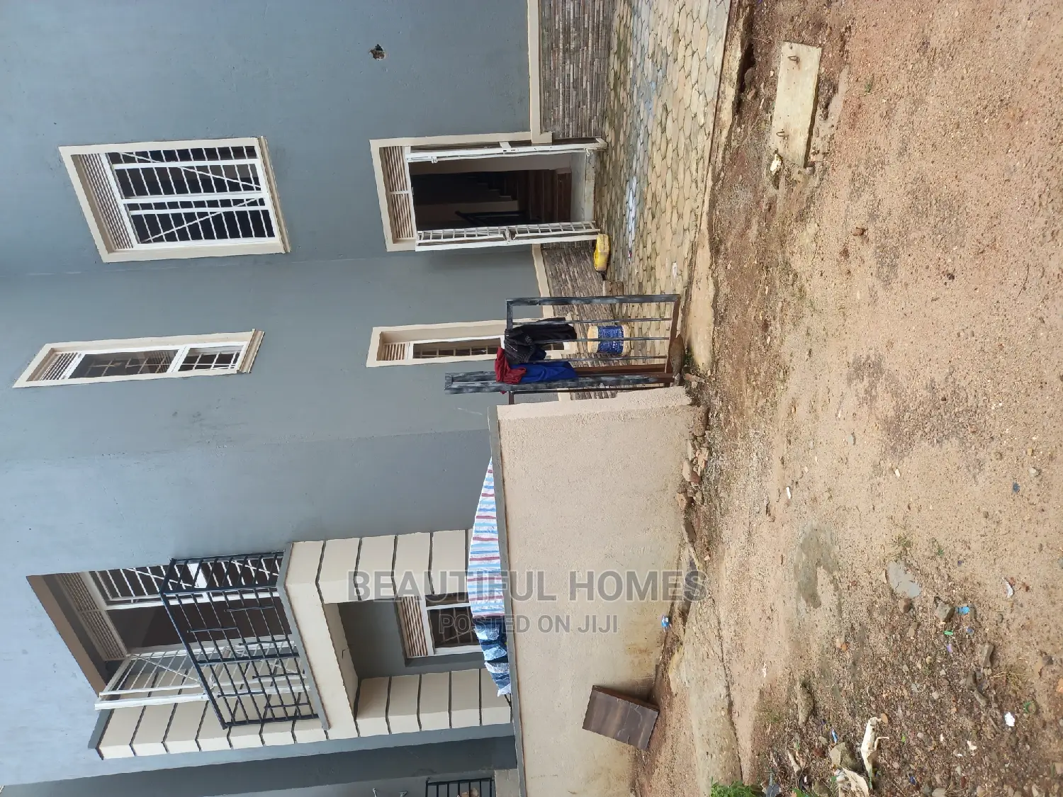 Furnished 4bdrm Duplex in Kira Tarmack for Sale in Kira