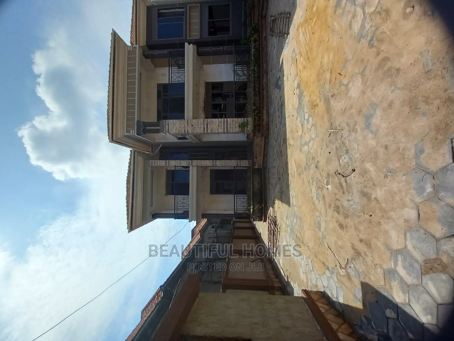 Furnished 6bdrm Mansion in Kisaasi Tarmack, Central Division for Sale in Central Division