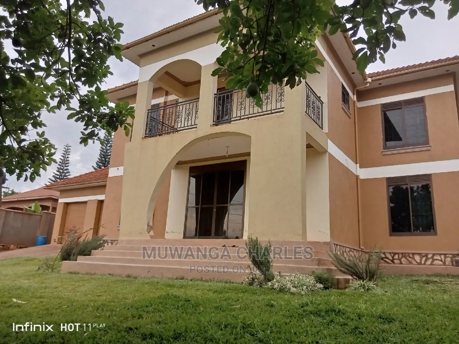 5bdrm Duplex in Fs Properties Ltd, Central Division for Rent in Central Division