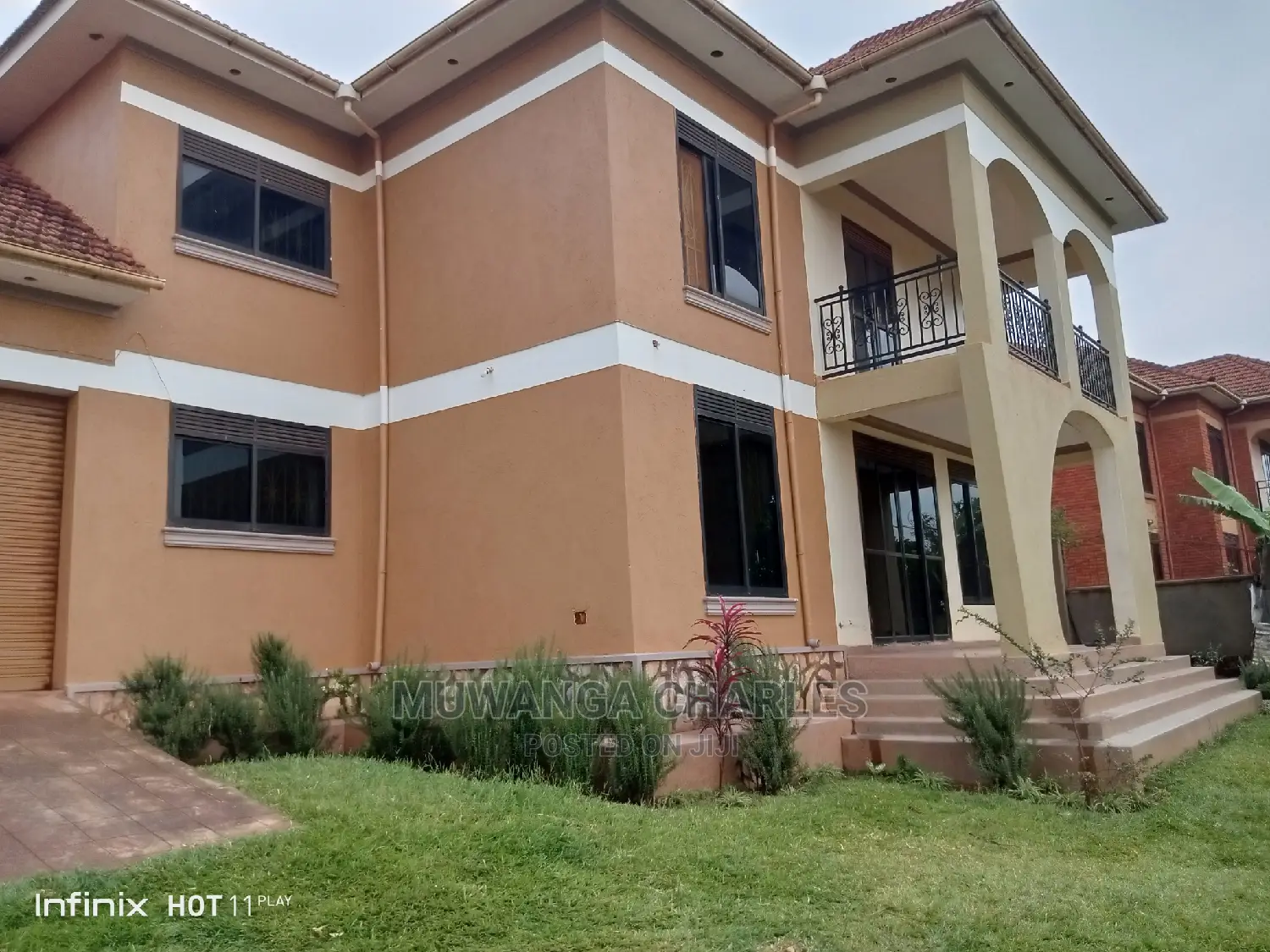 5bdrm Duplex in Fs Properties Ltd, Central Division for Rent in Central Division