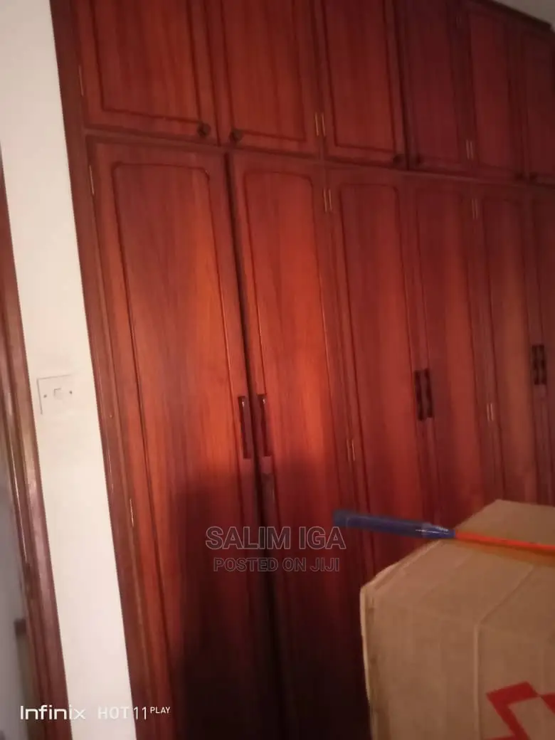 4bdrm Bungalow in Kololo Property, Central Division for Rent in Central Division