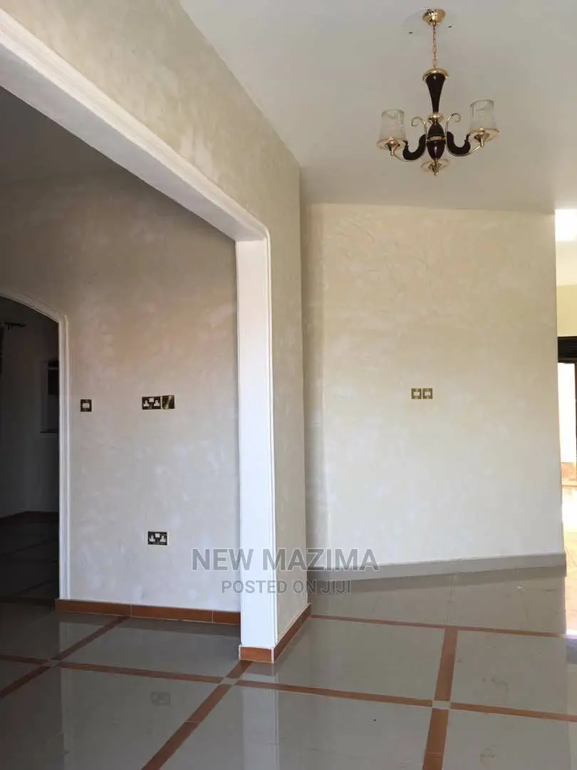 4bdrm Bungalow in Kitende, Division A for sale in Division A
