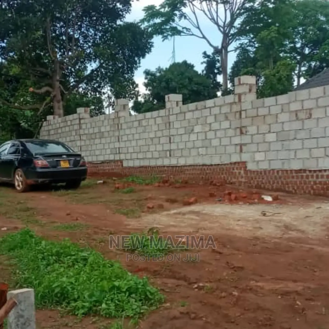 Very Prime Plot Sale After Munyonyo in First Traffic Lights in Division A