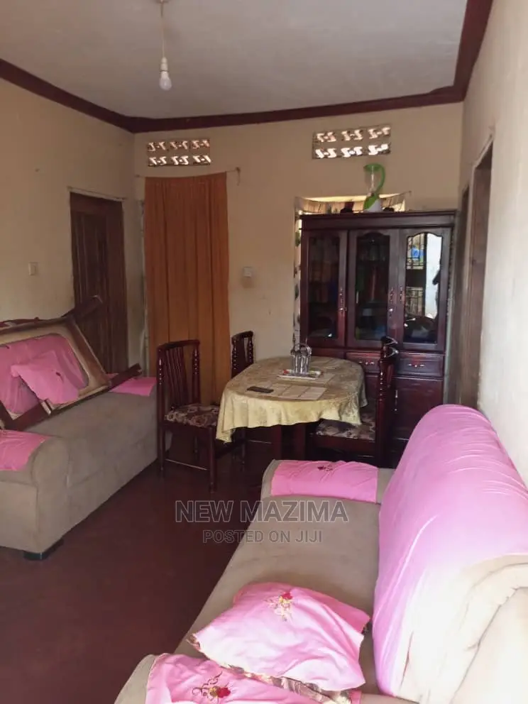 3bdrm House in Salaama Munyonyo Rd, Central Division for Sale in Central Division