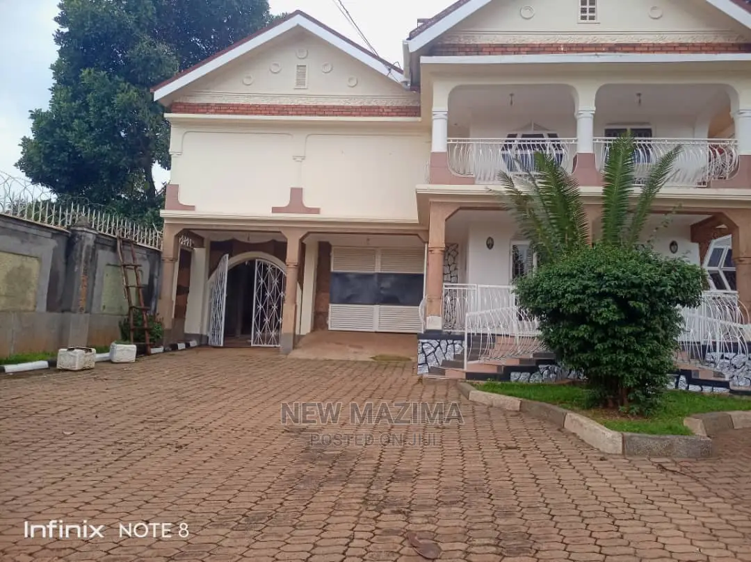 6bdrm Mansion in Najjanankumbi, Central Division for Rent in Central Division