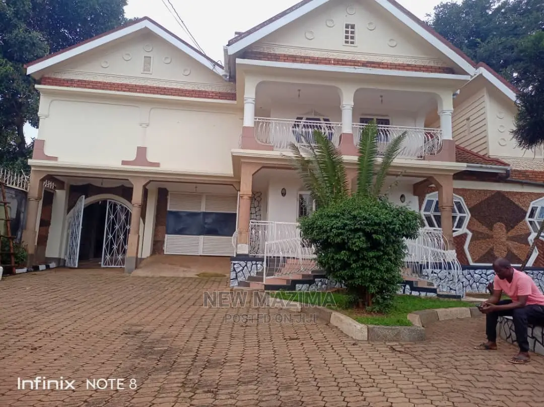 6bdrm Mansion in Najjanankumbi, Central Division for Rent in Central Division