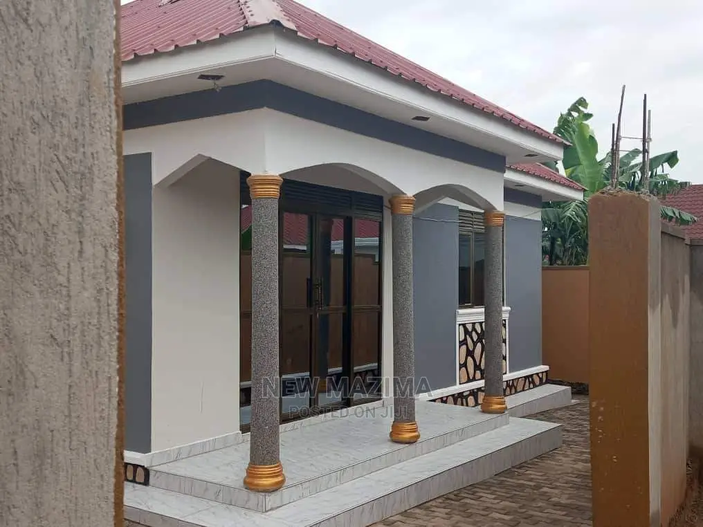 3bdrm House in Mpererwe Kabaganda, Central Division for Sale in Central Division
