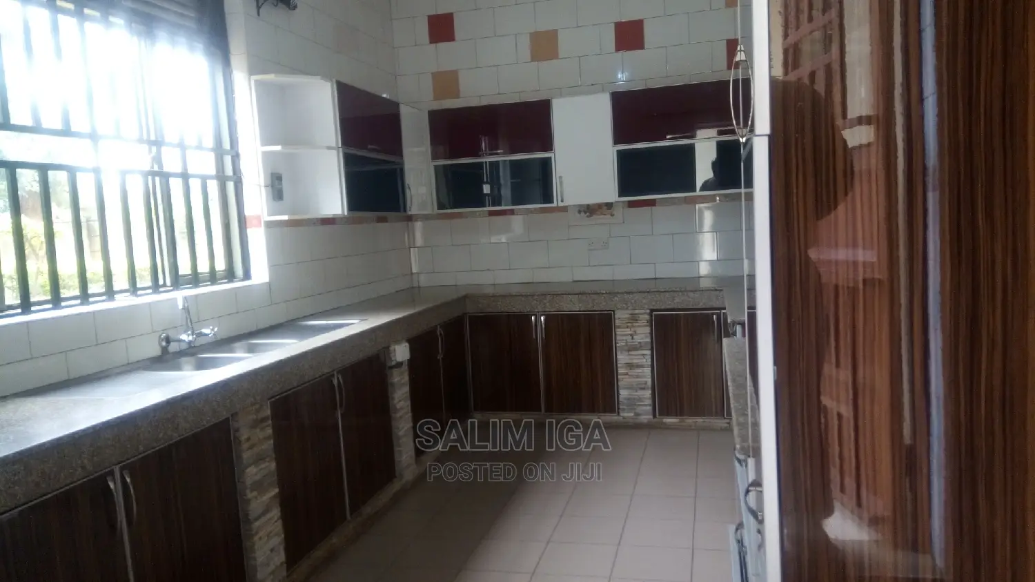 5bdrm Duplex in Kololo Property, Central Division for Rent in Central Division