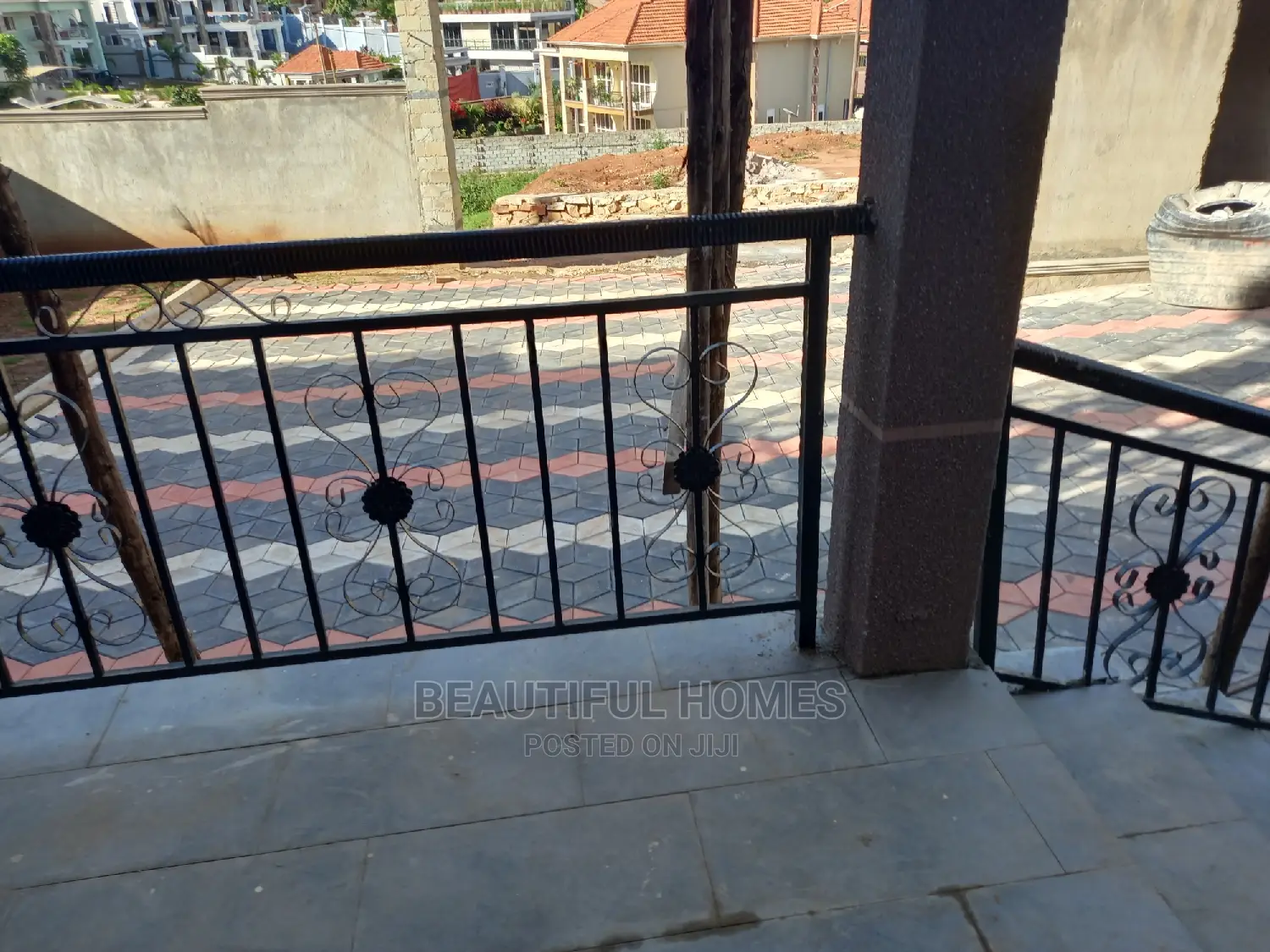 Furnished 6bdrm Duplex in Kiwatule, Central Division for Sale in Central Division