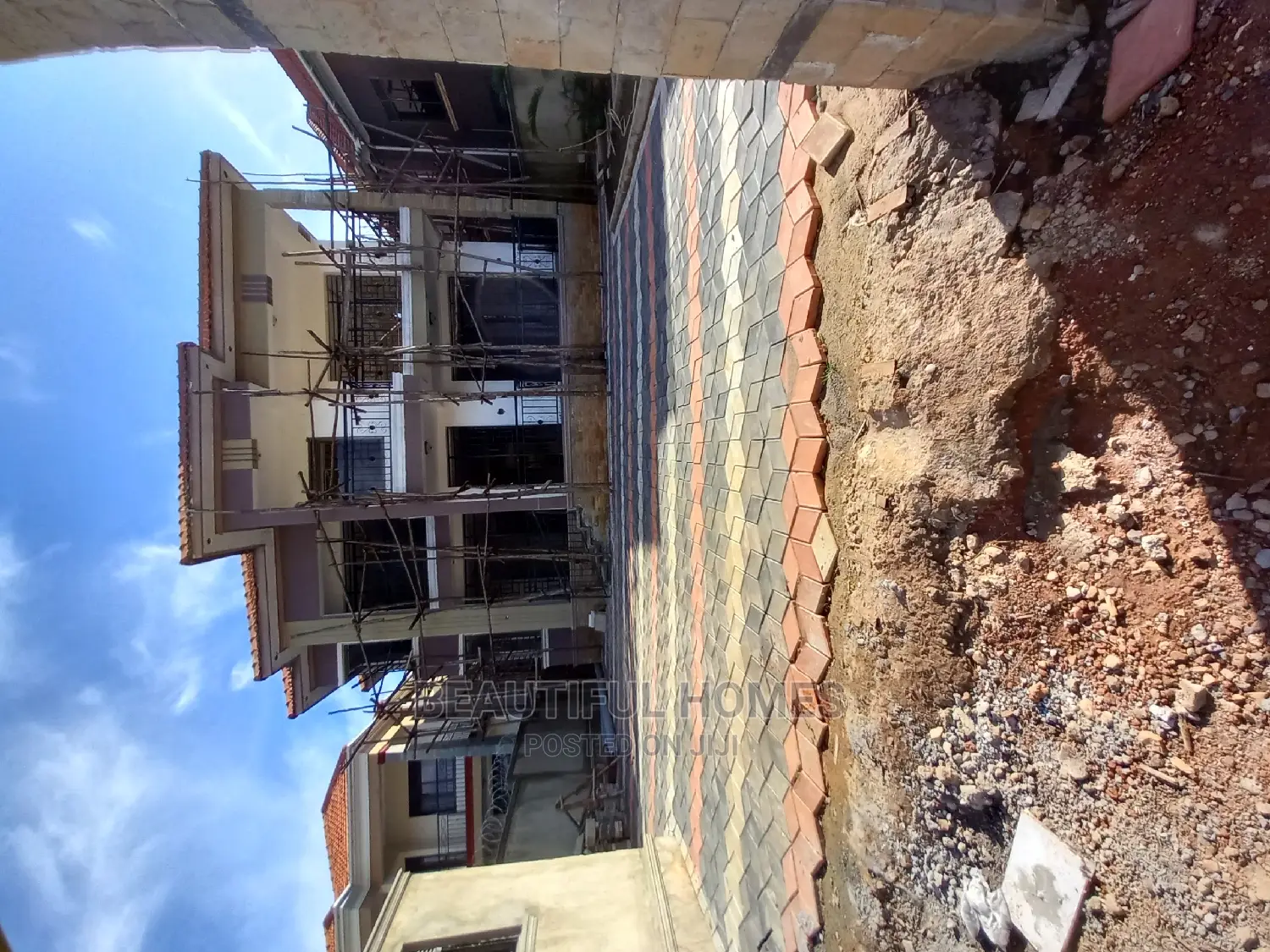 Furnished 6bdrm Duplex in Kiwatule, Central Division for Sale in Central Division