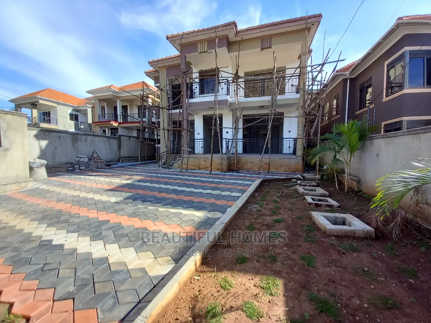 Furnished 6bdrm Mansion in Kiwatule Bidandi, Central Division for Sale in Central Division