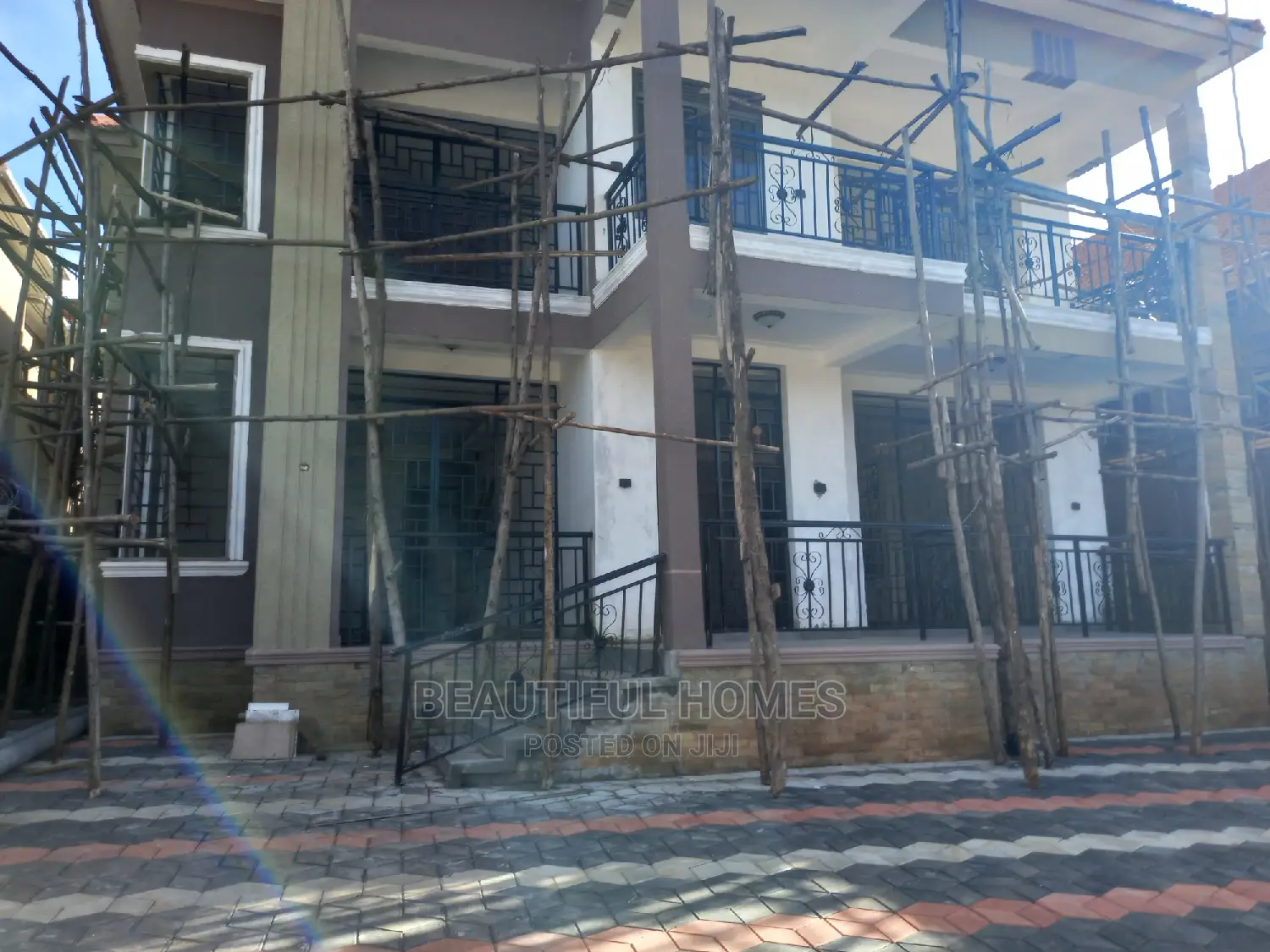 Furnished 6bdrm House in Kiwatule Posh, Central Division for Sale in Central Division