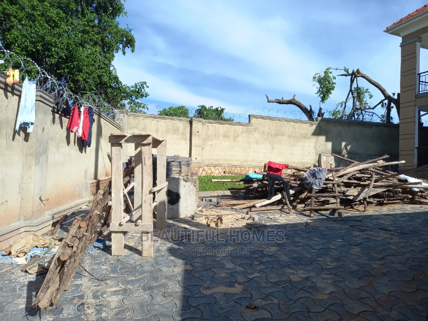 Furnished 6bdrm House in Kiwatule, Central Division for Sale in Central Division
