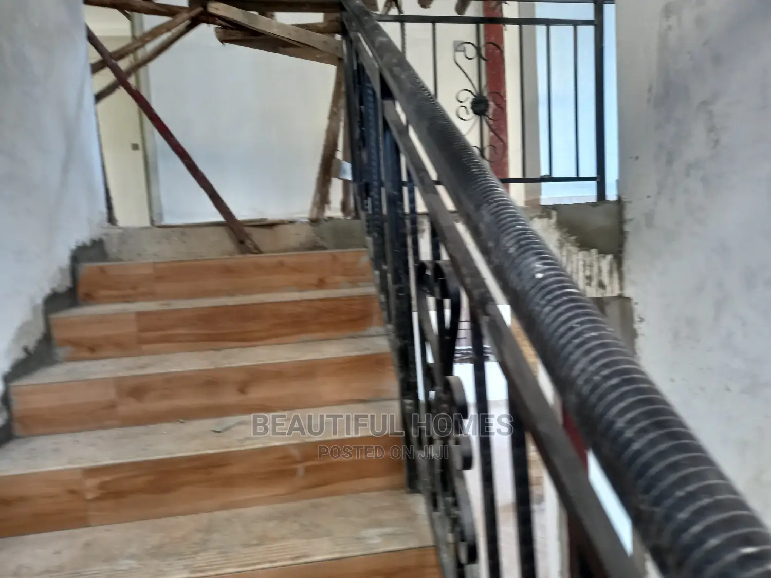 Furnished 6bdrm Mansion in Kiwatule, Central Division for Sale in Central Division