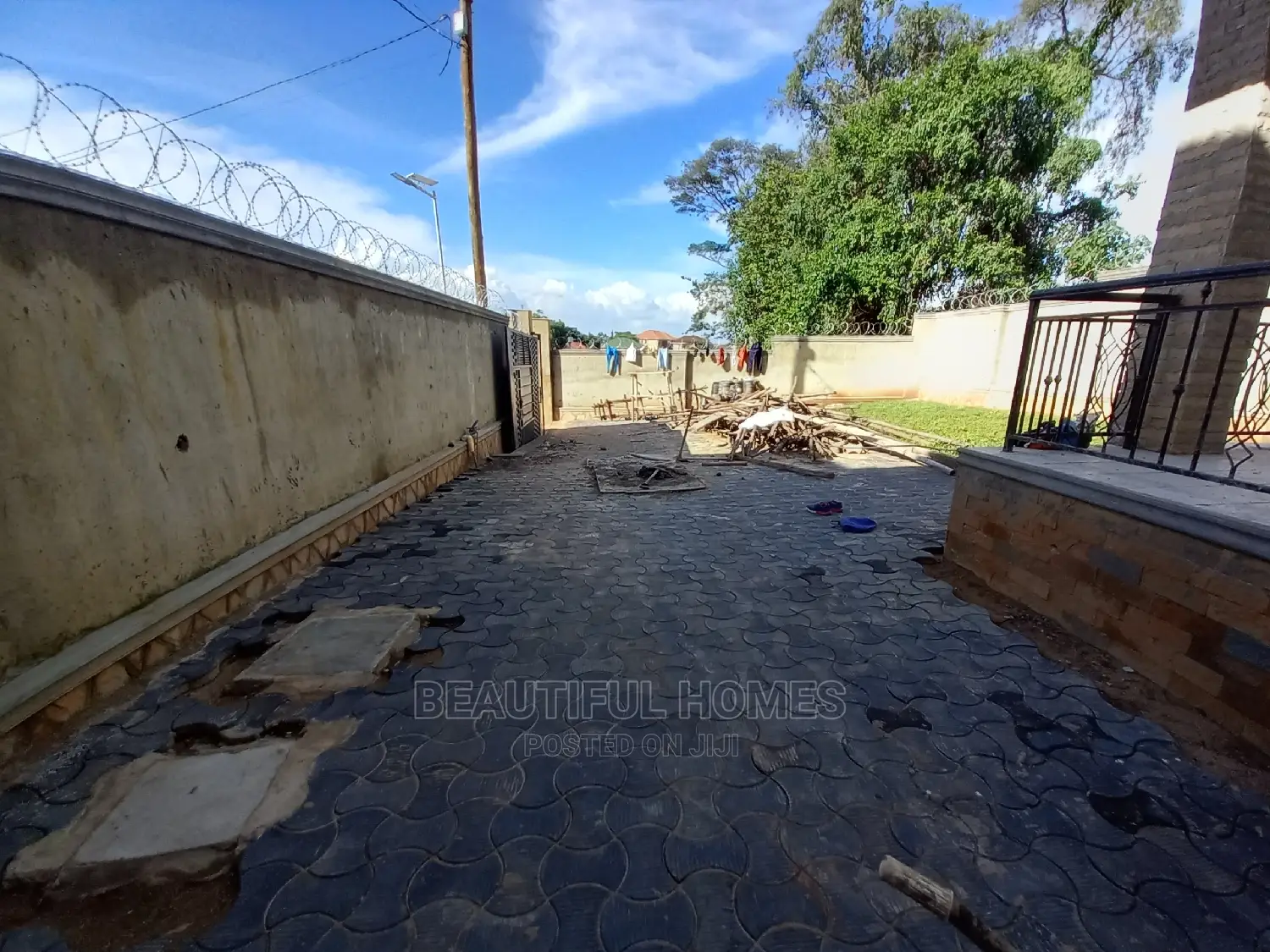 Furnished 6bdrm Mansion in Kiwatule First Class, Central Division in Central Division
