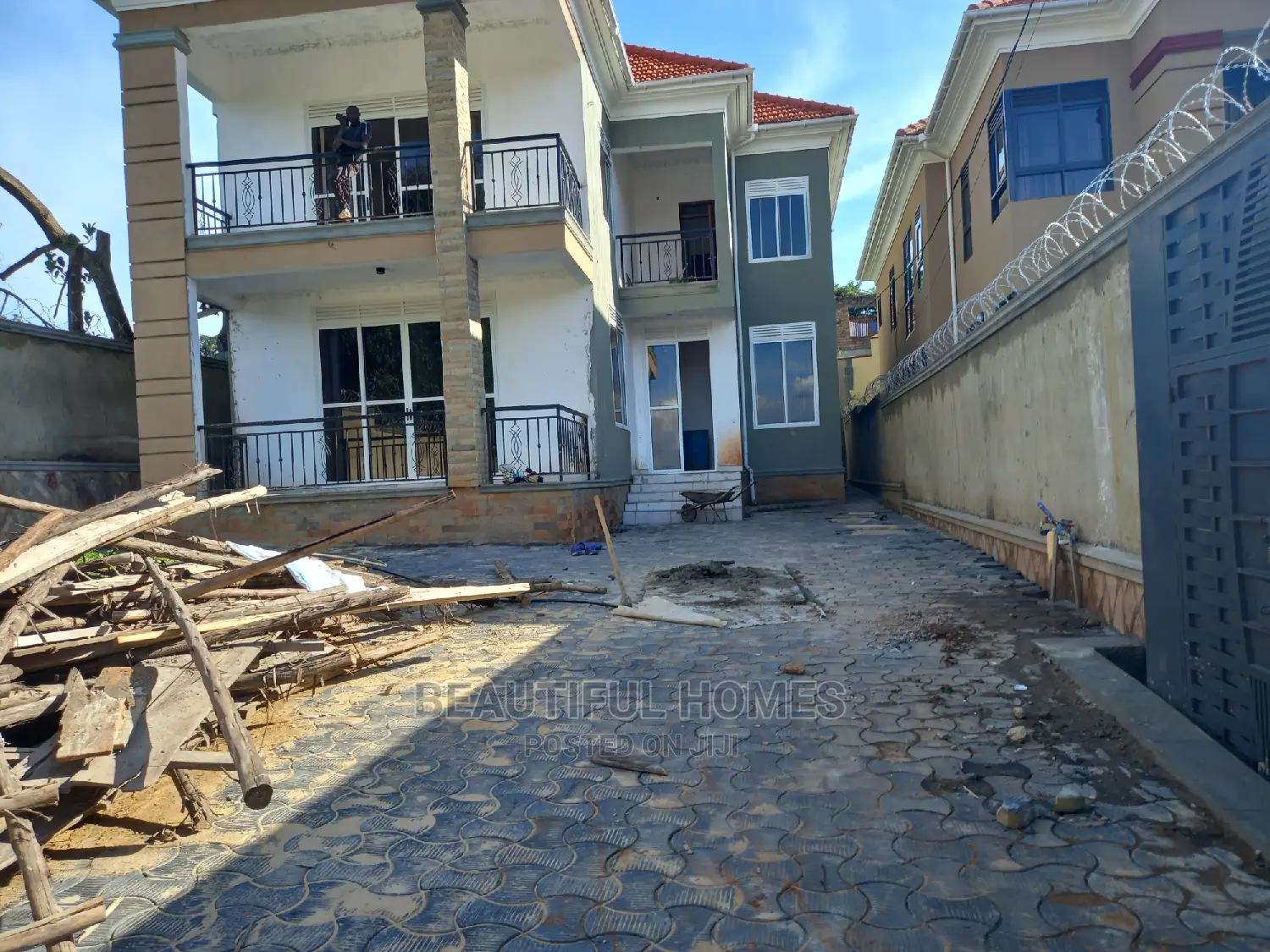 Furnished 6bdrm Mansion in Kiwatule, Central Division for Sale in Central Division