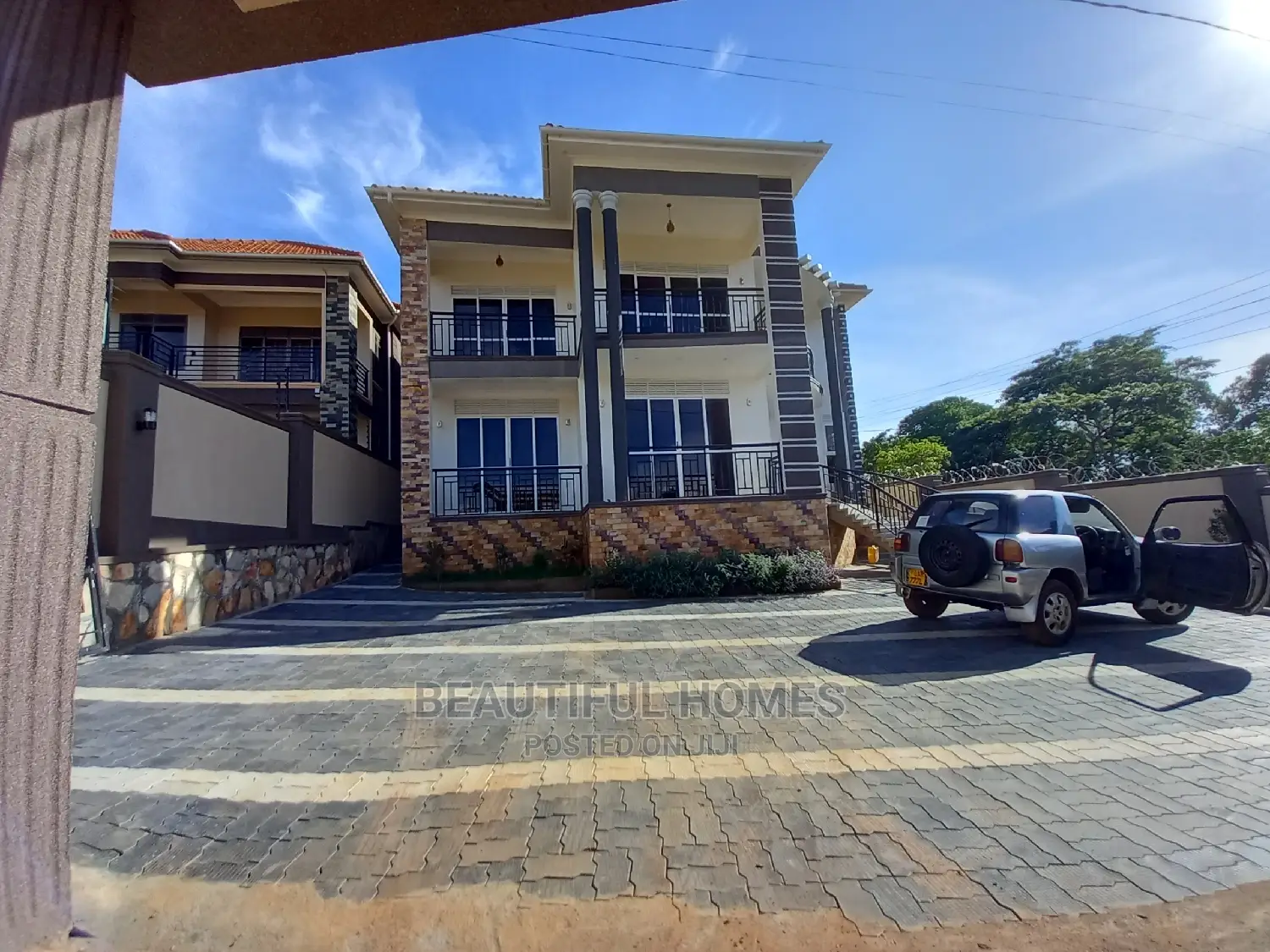 Furnished 6bdrm Mansion in Kiwatule, Central Division for Sale in Central Division