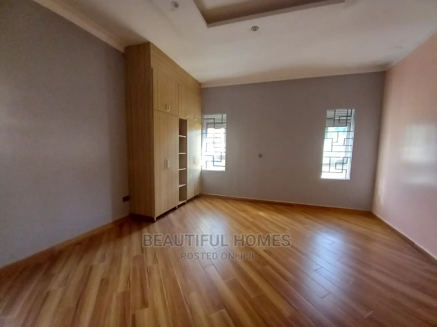 Furnished 6bdrm Duplex in Kiwatule, Central Division for Sale in Central Division