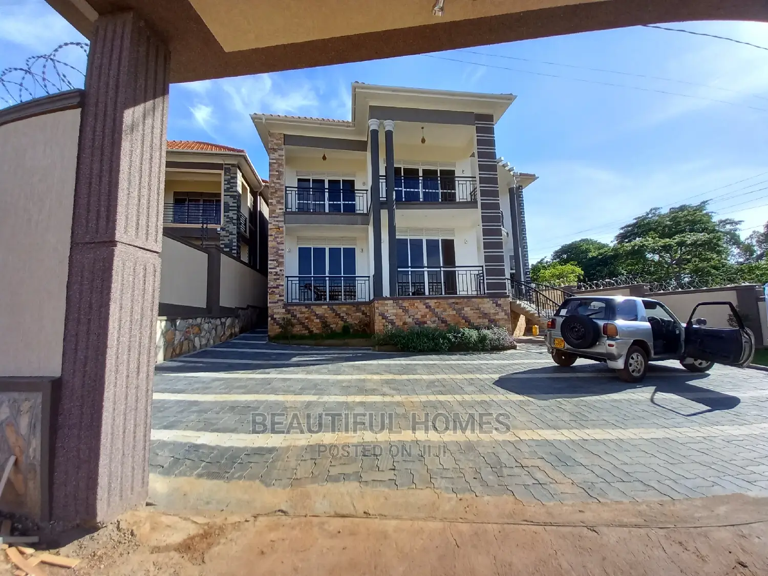 Furnished 6bdrm Mansion in Kiwatule Most, Central Division for Sale in Central Division