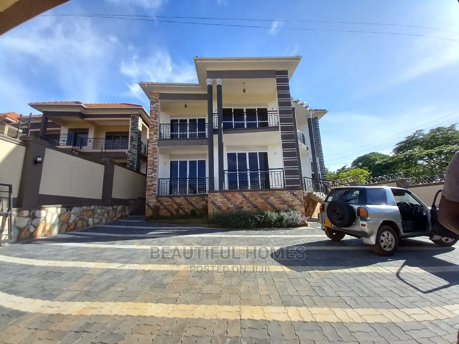 Furnished 6bdrm Mansion in Kiwatule Most, Central Division for Sale in Central Division