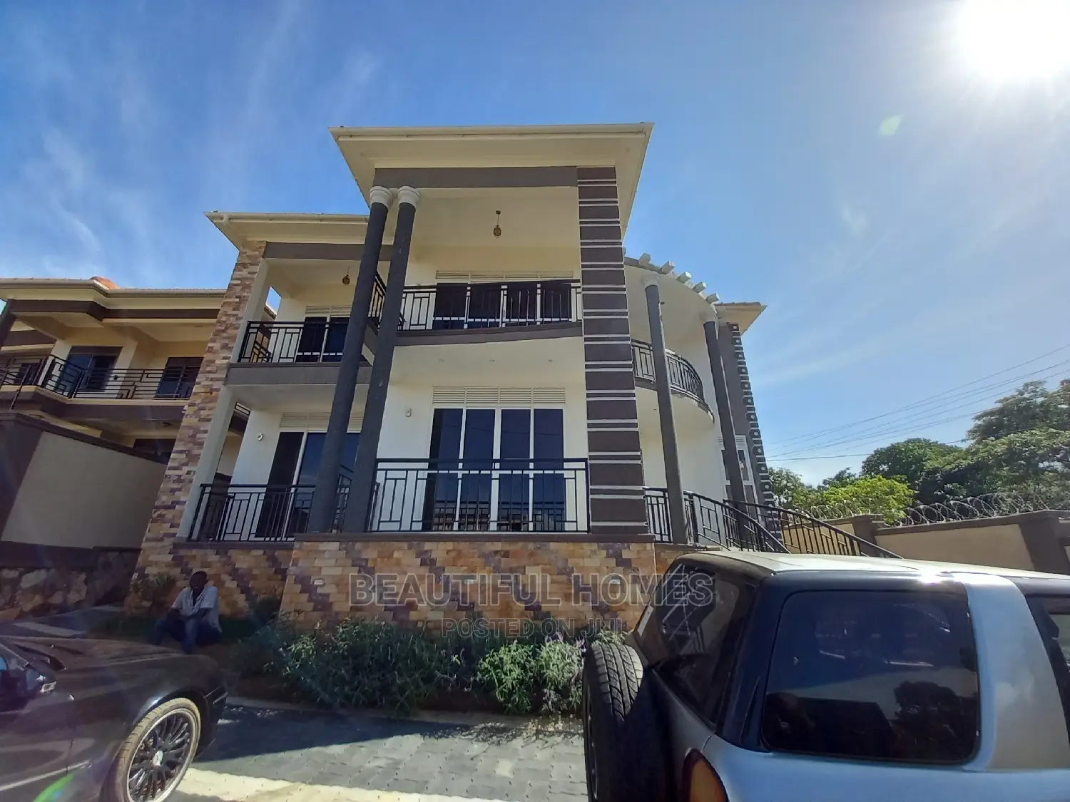 Furnished 6bdrm Mansion in Kiwatule Wealthy, Central Division for Sale in Central Division