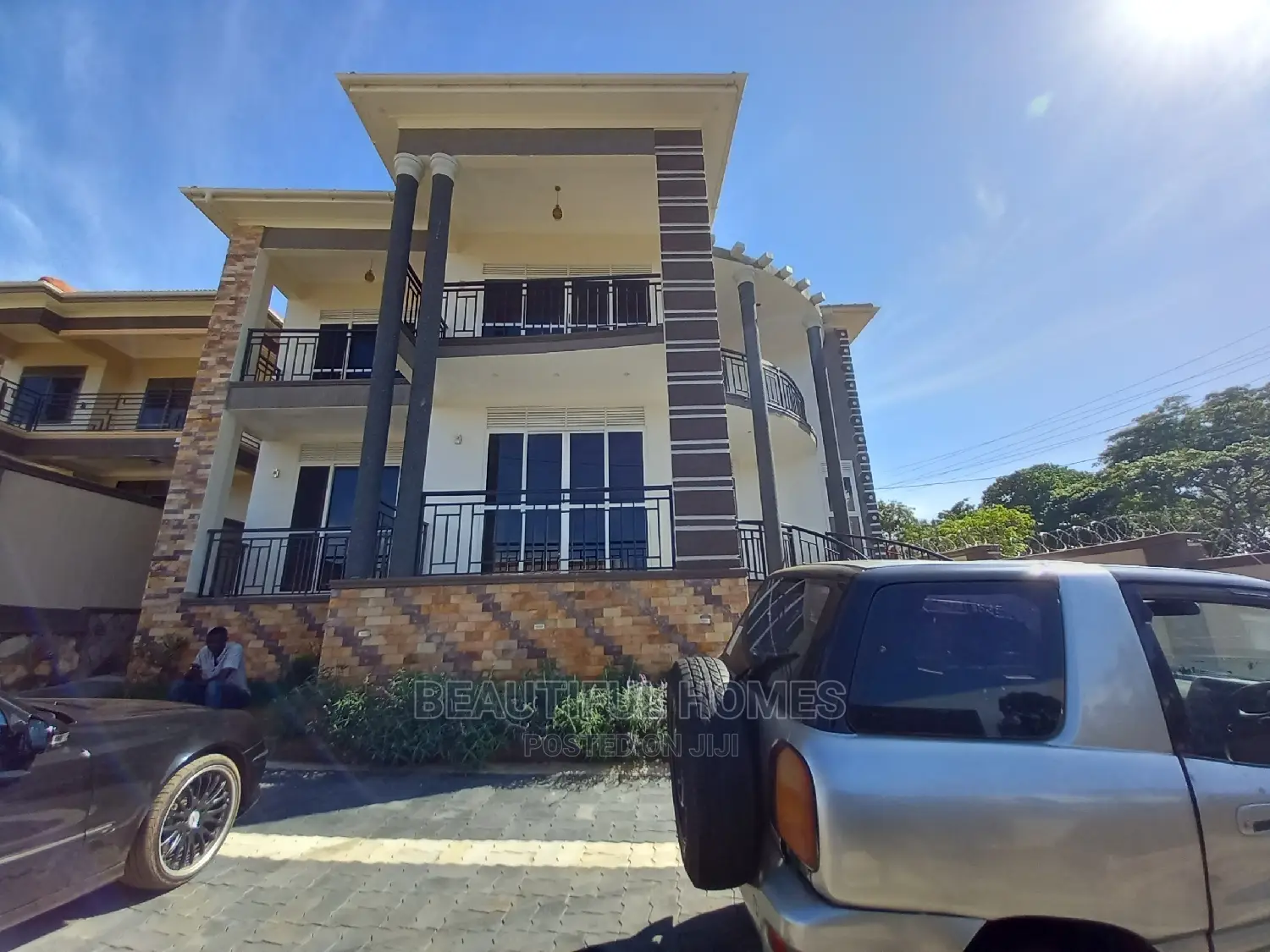 Furnished 6bdrm Mansion in Kiwatule Wealthy, Central Division for Sale in Central Division
