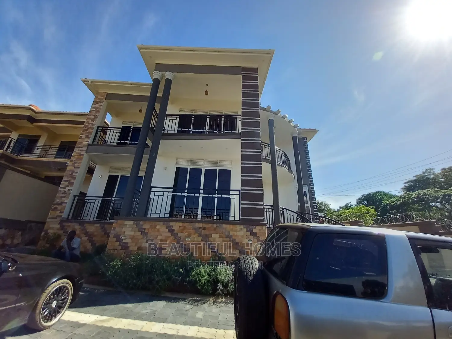 Furnished 6bdrm Mansion in Kiwatule Wealthy, Central Division for Sale in Central Division