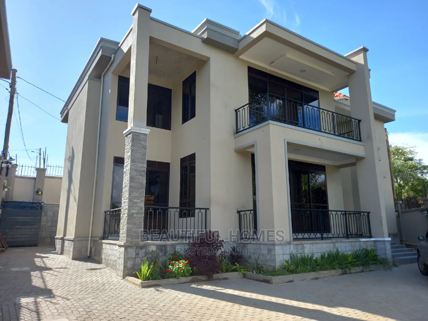 Furnished 6bdrm House in Kiwatule, Central Division for Sale in Central Division