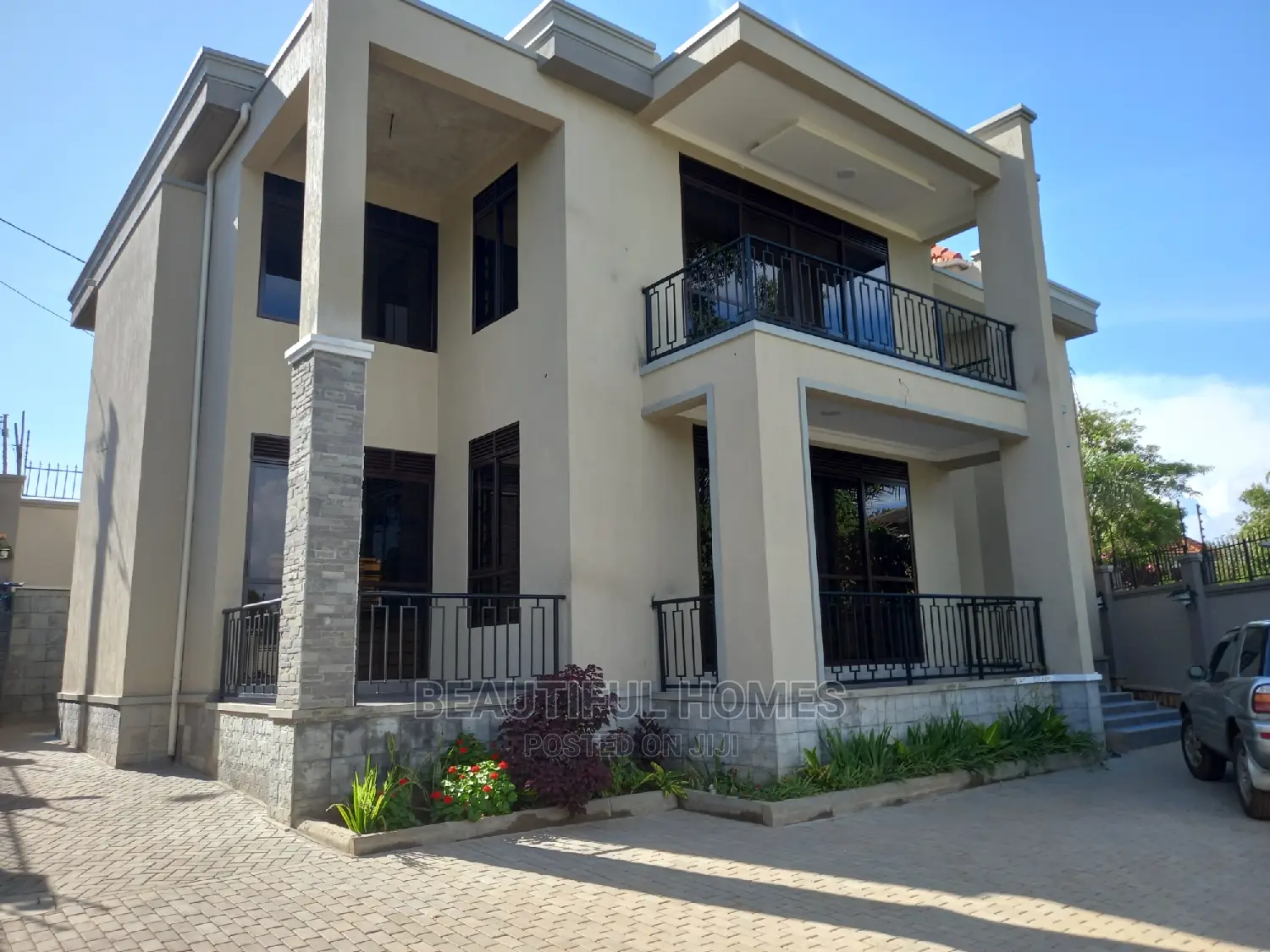 Furnished 6bdrm Mansion in Kiwatule First Class, Central Division in Central Division