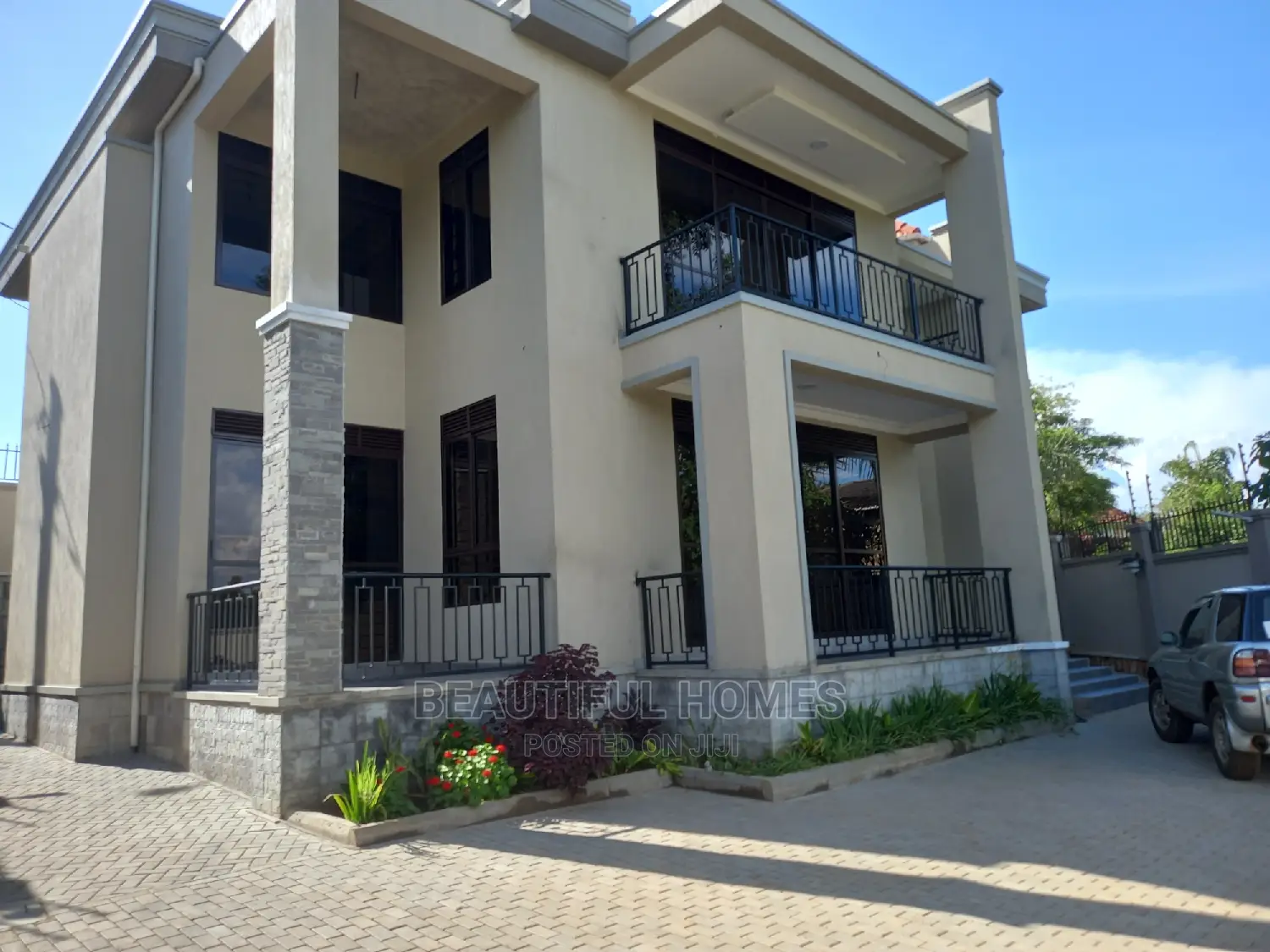 Furnished 6bdrm Mansion in Kiwatule First Class, Central Division in Central Division