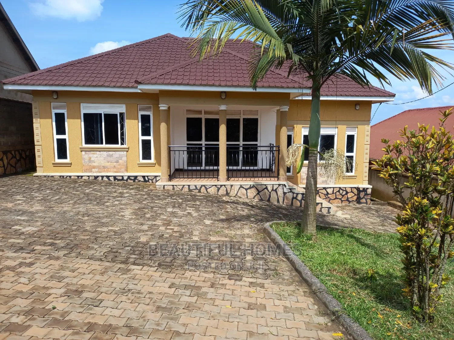 Furnished 3bdrm Bungalow in Kira, Central Division for Sale in Central Division