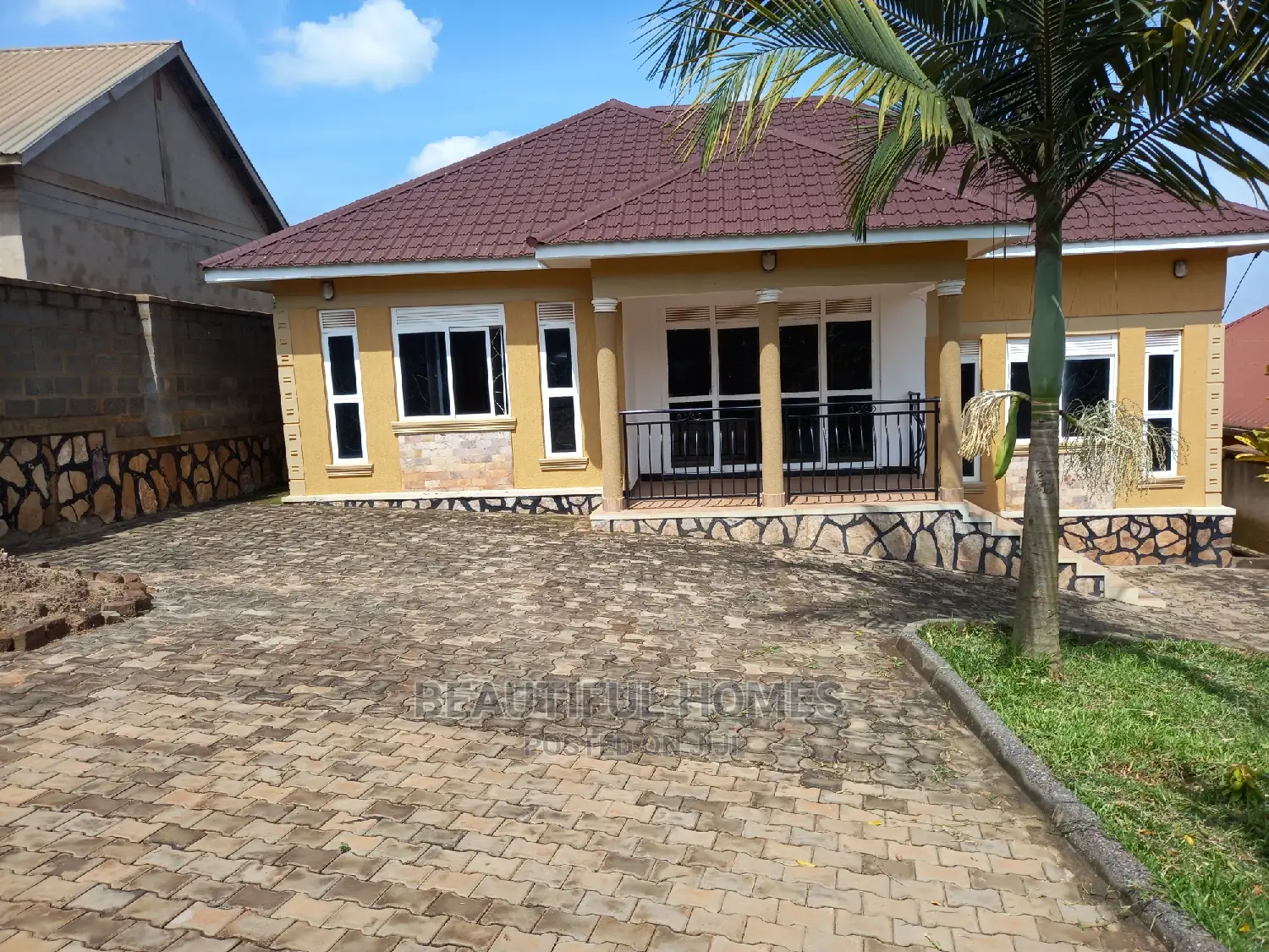 Furnished 3bdrm Bungalow in Kira, Central Division for Sale in Central Division