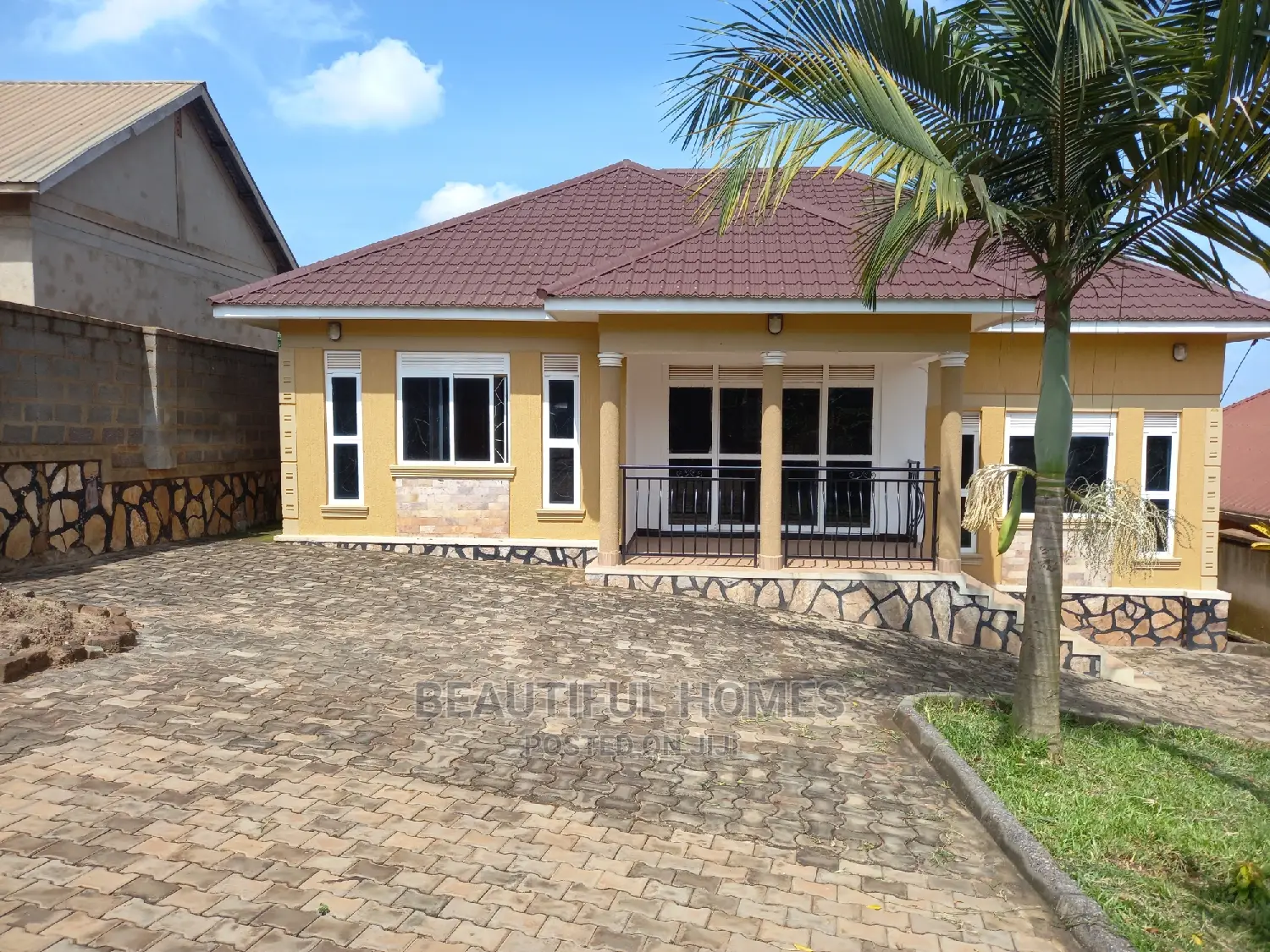 Furnished 3bdrm House in Kira for Sale in Kira