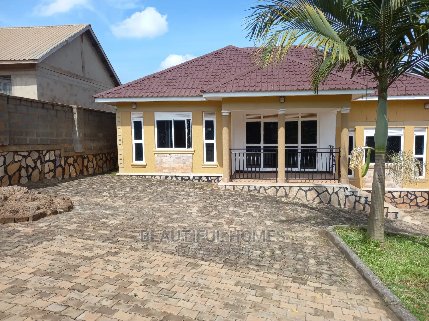 Furnished 3bdrm House in Kira Posh for Sale in Kira