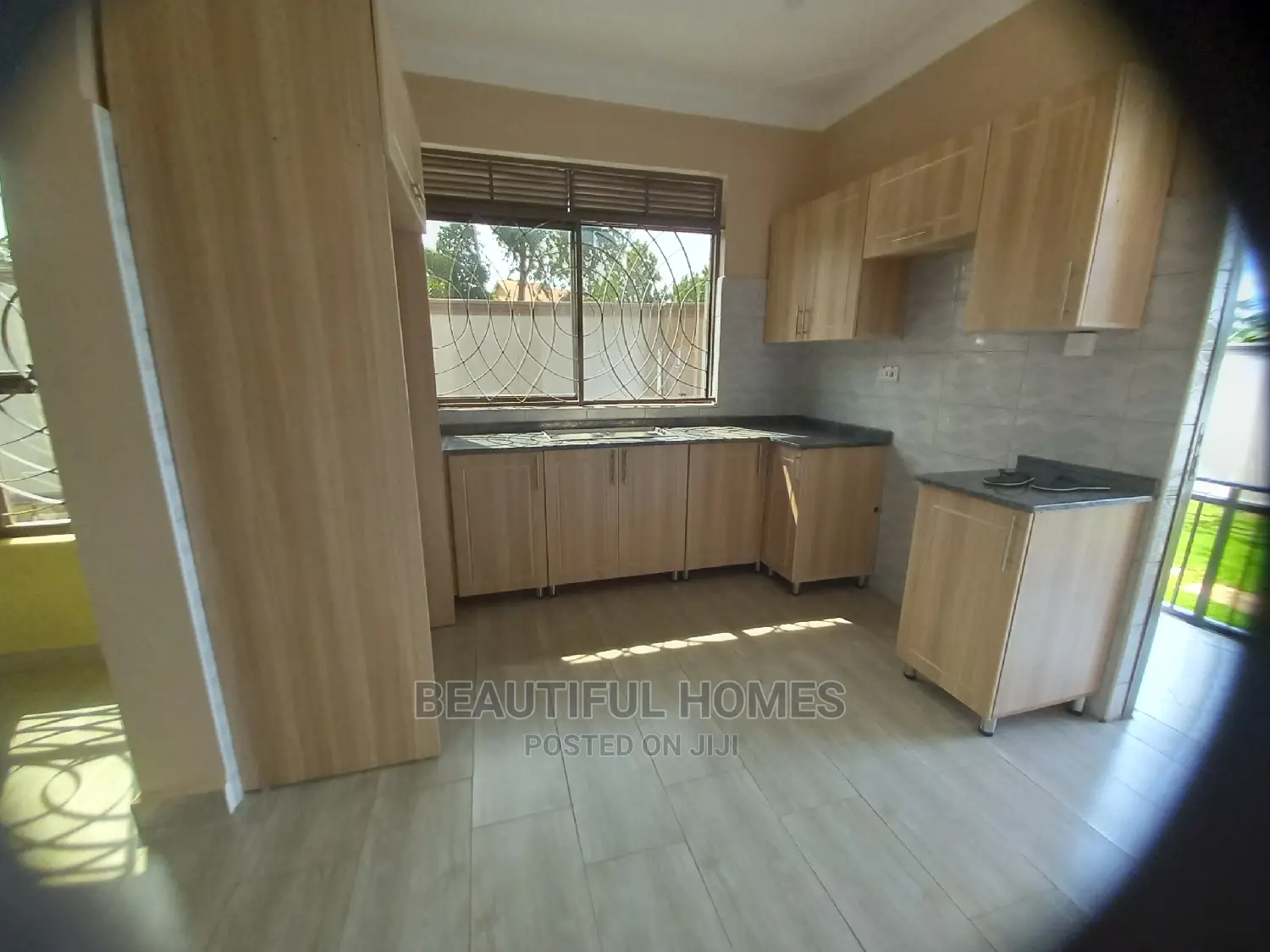Furnished 3bdrm Bungalow in Kira for Sale in Kira