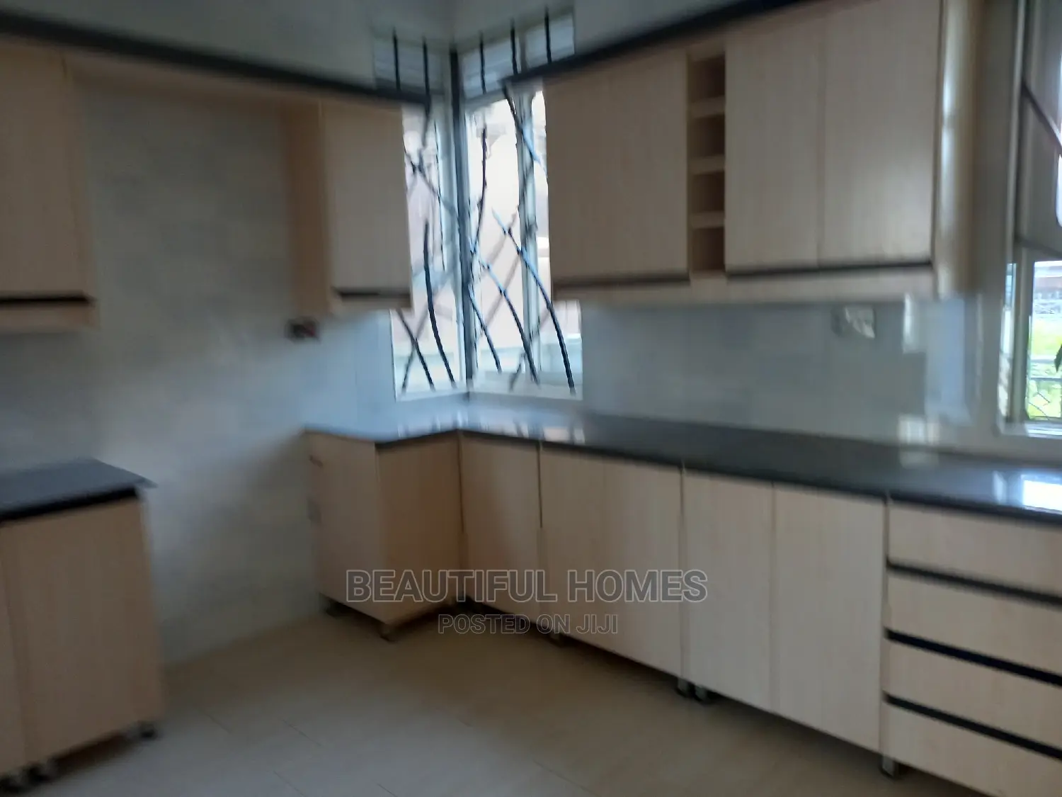 Furnished 4bdrm Bungalow in Kira for Sale in Kira
