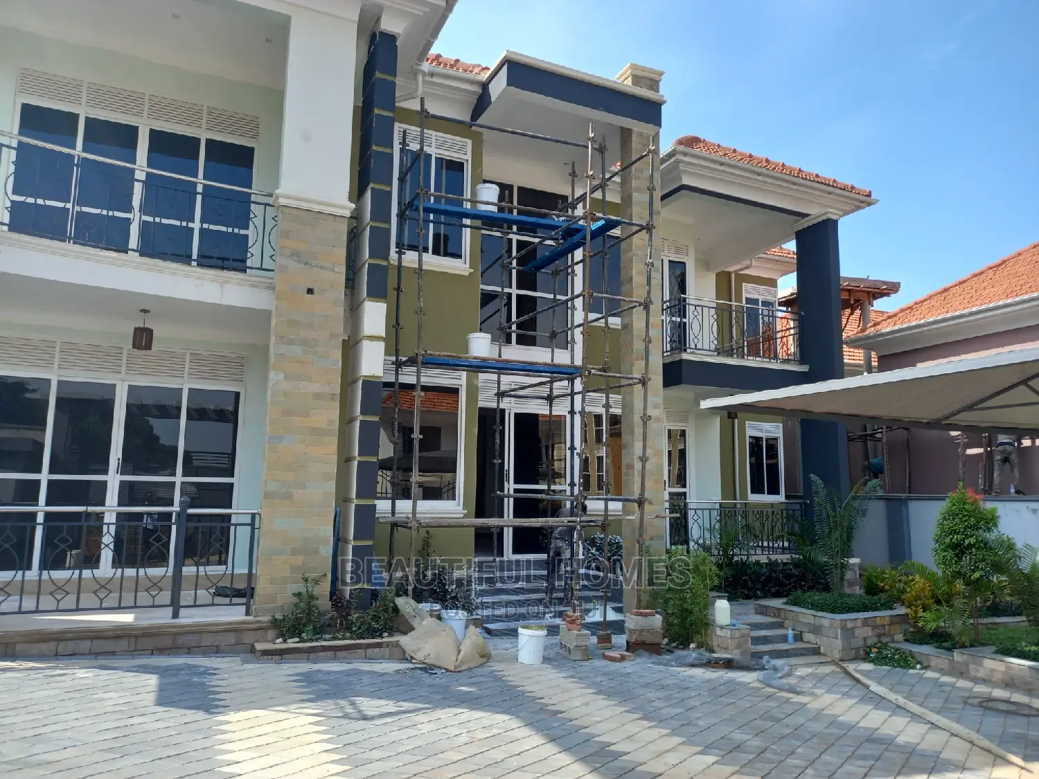 Furnished 6bdrm Mansion in Kyanja Posh, Central Division for Sale in Central Division