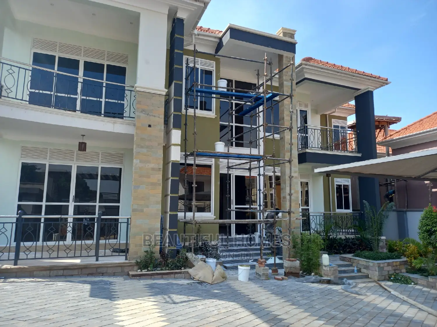 Furnished 6bdrm Mansion in Kyanja Posh, Central Division for Sale in Central Division