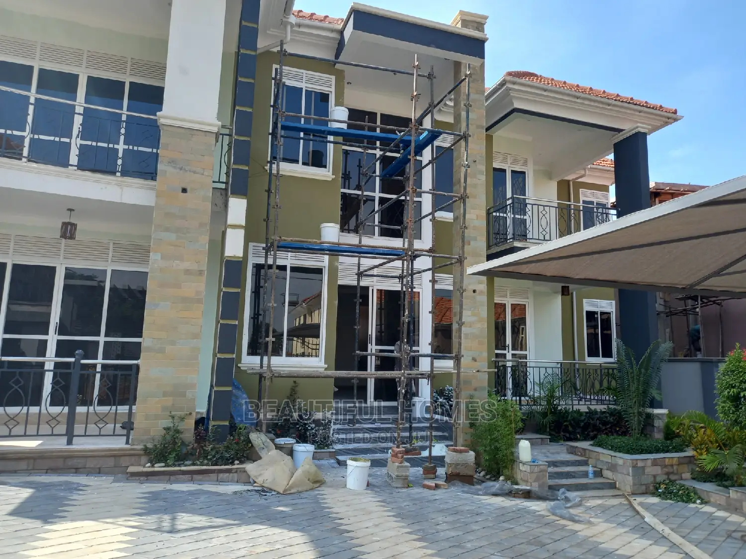 Furnished 6bdrm Mansion in Kyanja Posh, Central Division for Sale in Central Division