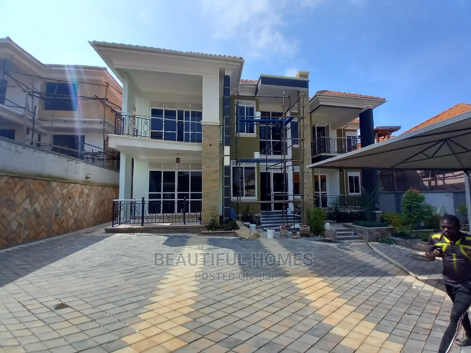 Furnished 6bdrm Mansion in Kyanja, Central Division for Sale in Central Division