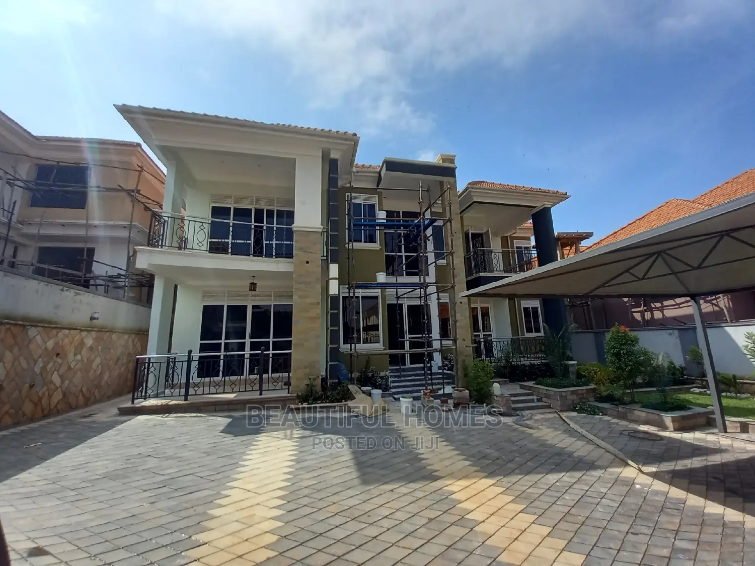 Furnished 6bdrm Mansion in Kyanja, Central Division for Sale in Central Division