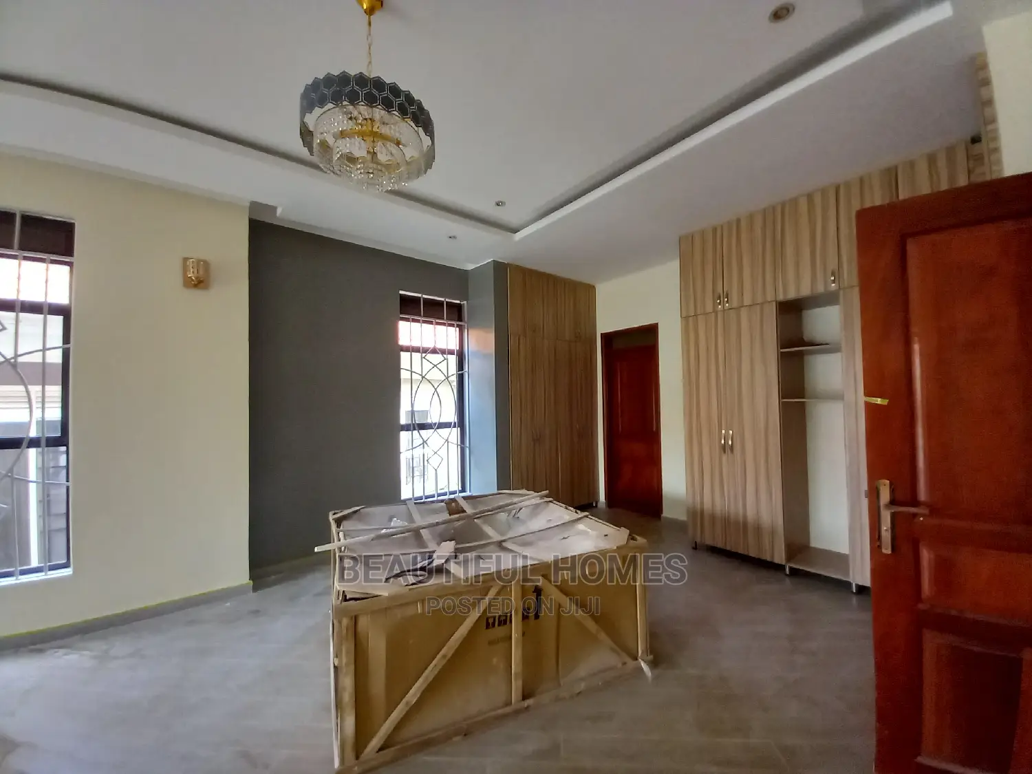 Furnished 6bdrm Mansion in Kyanja, Nakawa for Sale in Nakawa